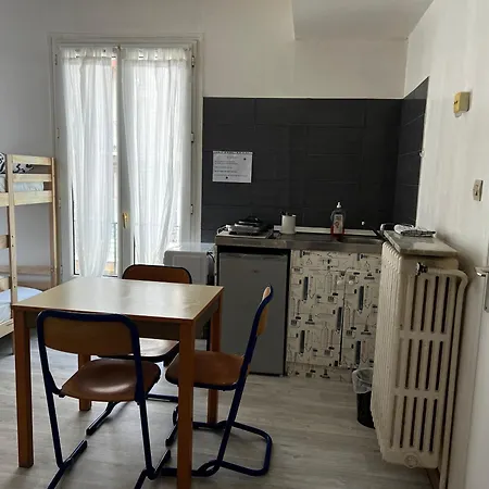 Alpazur Hostel