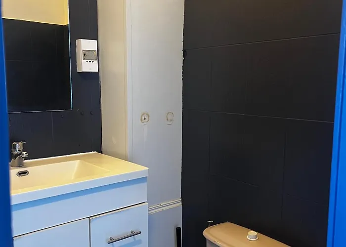 ホステル Alpazur