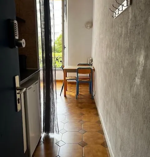 Alpazur ホステル ニース