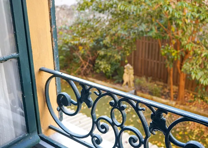 ホステル Alpazur *